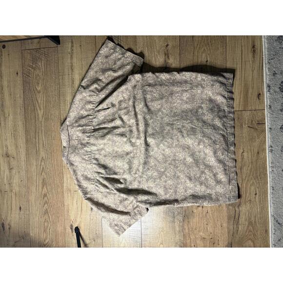 Eddie Bauer Men's Casual Floral Print Linen-Cotton Blend Button Up - Medium - Picture 2 of 5